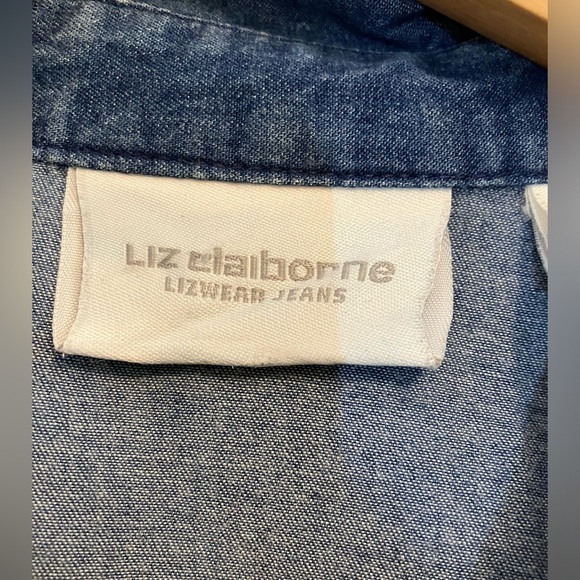 Liz Claiborne Dark Denim Ruffle Blouse Long Sleeve Ruffle Cuff Denim Button Down - Picture 10 of 12